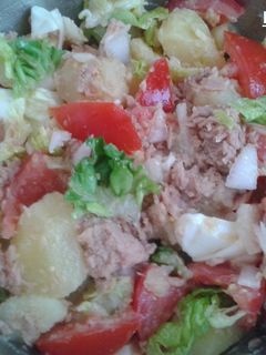 Una foto de Ensalada de patatas, murciana