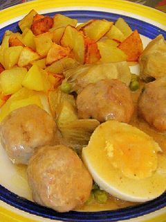 Una foto de Albóndigas al vino blanco
