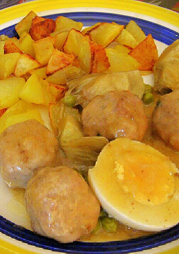 Una foto de Albóndigas al vino blanco