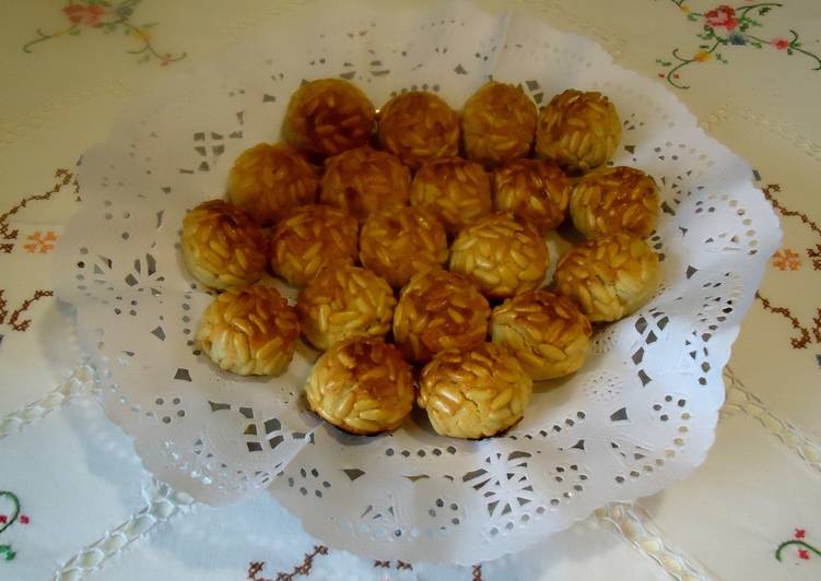 How to Prepare Speedy Empiñonados (panellets)