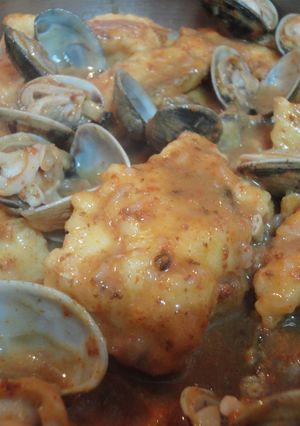 Una foto de Merluza en salsa de erizos