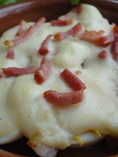 Una foto de Cazuela de huevos con bechamel enriquecidos