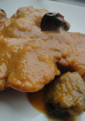 Una foto de Filetes de pavo al Oporto