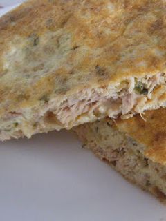 Una foto de Atún en tortilla