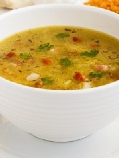 Una foto de Sopa de verduras saludable