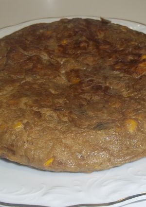 Una foto de Tortilla de alcachofas y maíz