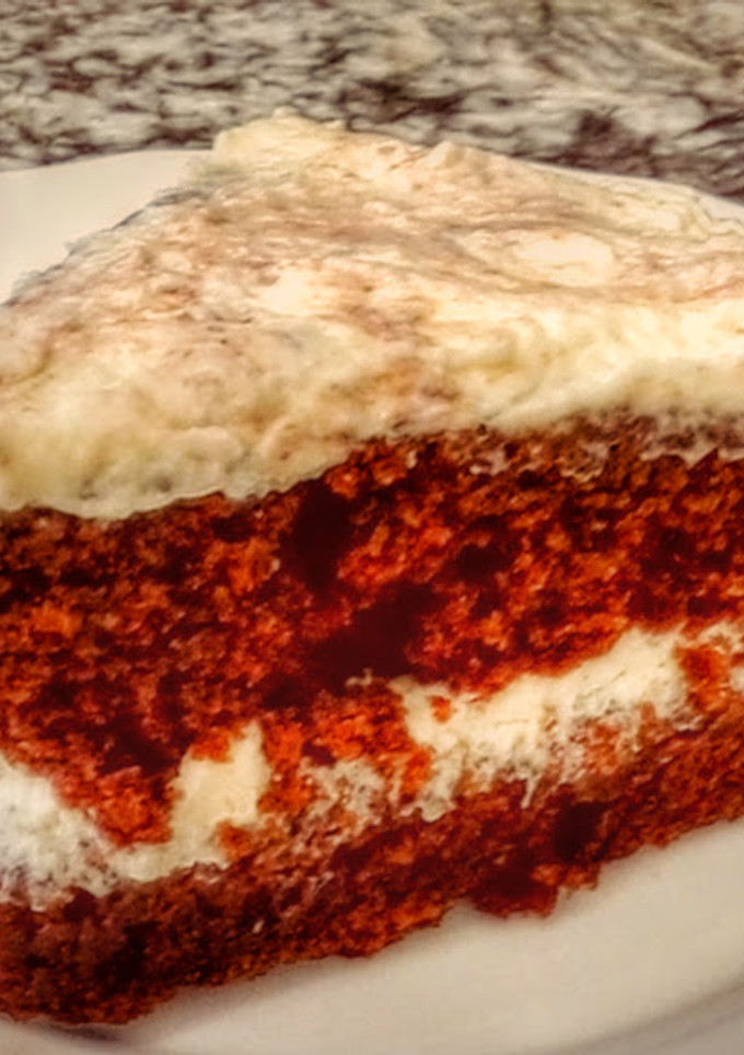 Una foto de Bizcocho de remolacha con crema de queso