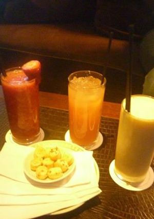 Una foto de Licuado de frutas bien frescos