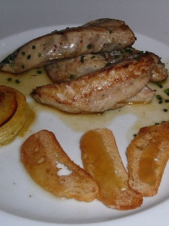 Una foto de Lomos de chicharro con salsa escabeche