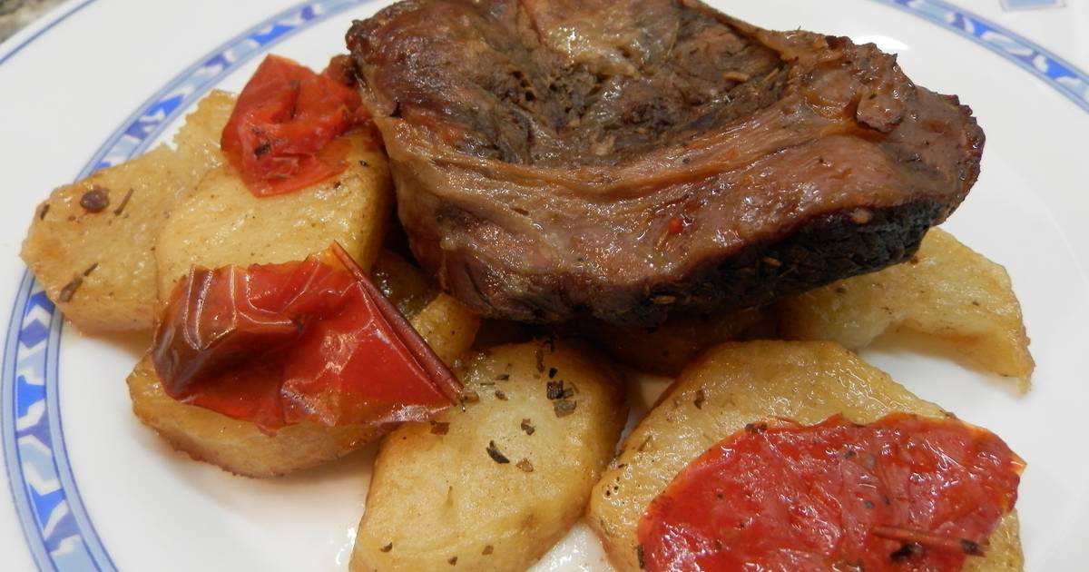 Tomate Electrónico Deshabilitar Aguja de ternera al horno con patatas panaderas Receta de Carmem- Cookpad