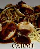 Espaguetis con calamares rellenos y almejas
