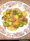 Coles de bruselas con patatas y jamón