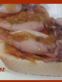 Una foto de Tapita de chipirón