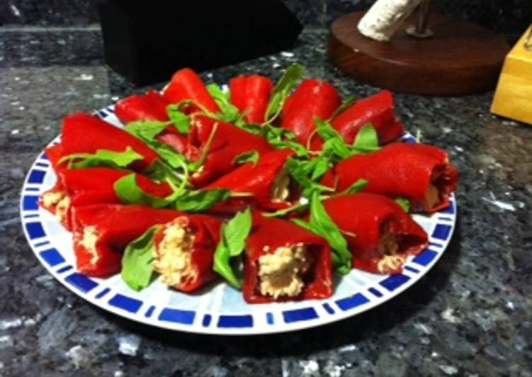 Pimientos del piquillo rellenos estilo moruno