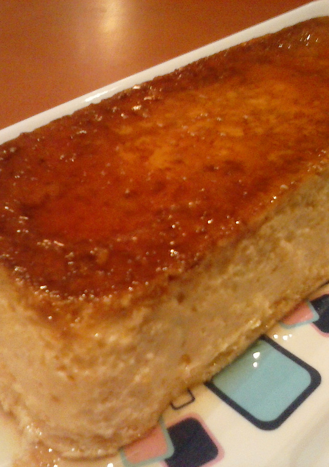 Una foto de Flan con mandarina