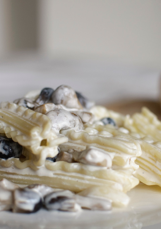 Una foto de Capricci funghi con salsa