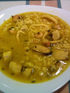 Una foto de Sopa de arroz de caldo de pescado