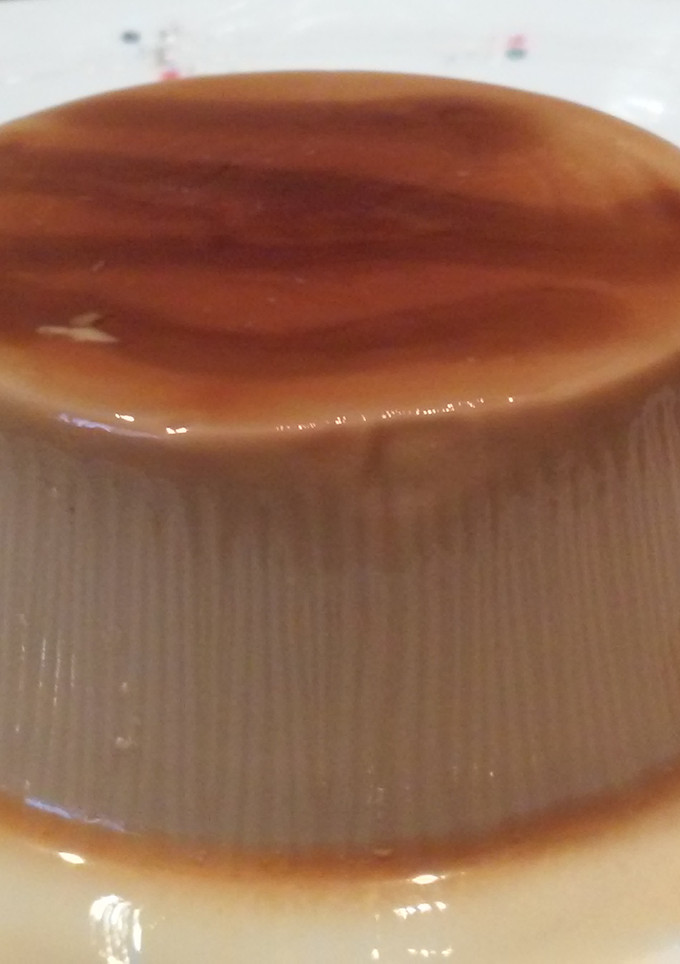 Una foto de Flan de café con nata