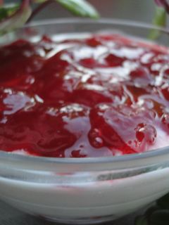 Una foto de Yogur con fresas