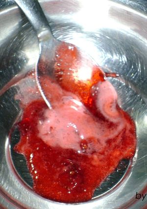 Una foto de Dulce de frutillas fácil