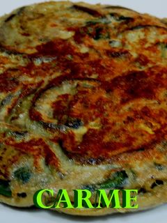 Una foto de Tortilla de berenjena y espinacas
