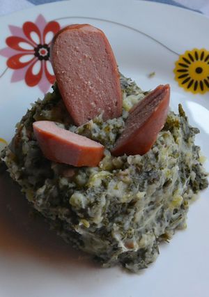 Una foto de Boerenkoool (Puré de col verde rizada)
