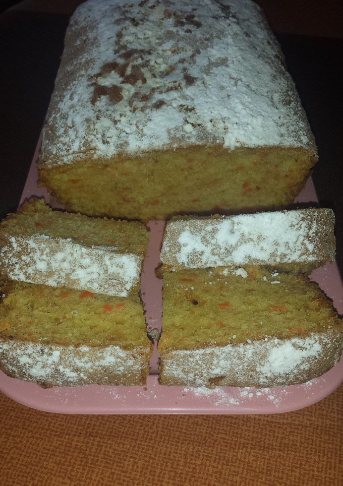 Una foto de Plum cake de zanahoria