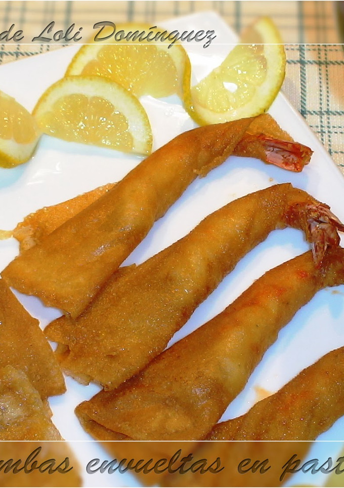 Una foto de Gambas envueltas en pasta brick con salsa rosa (Cóctel)