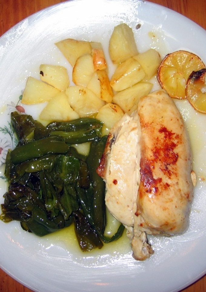 Una foto de Pollo asado al limón