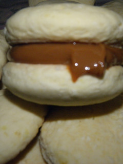 Una foto de Alfajores de maicena para principiantes