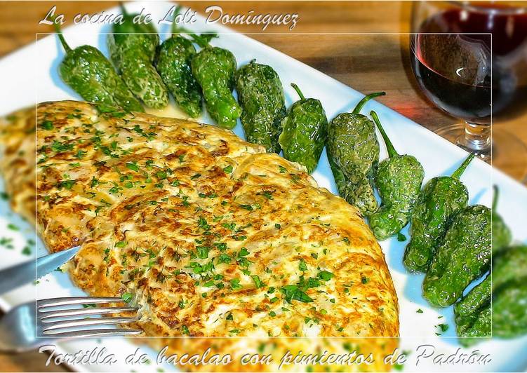 Tortilla de bacalao con pimientos de Padrón