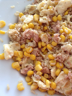 Una foto de Ensalada de arroz integral