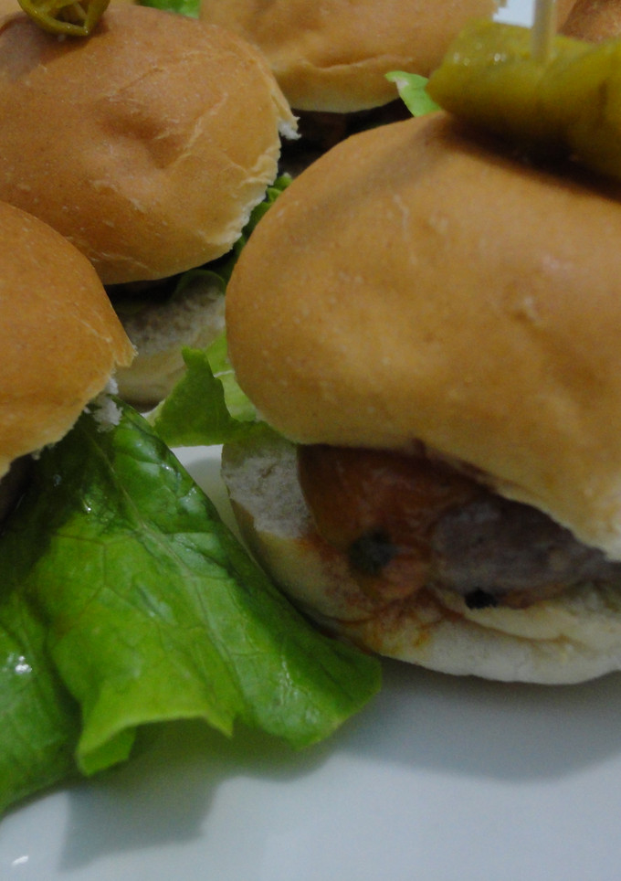 Una foto de Mini hamburguesas méxicanas