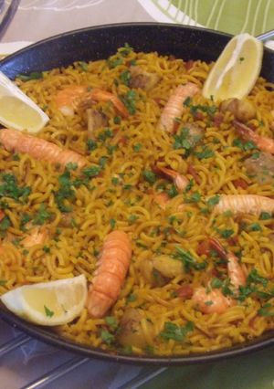 Una foto de Fideuá deliciosa