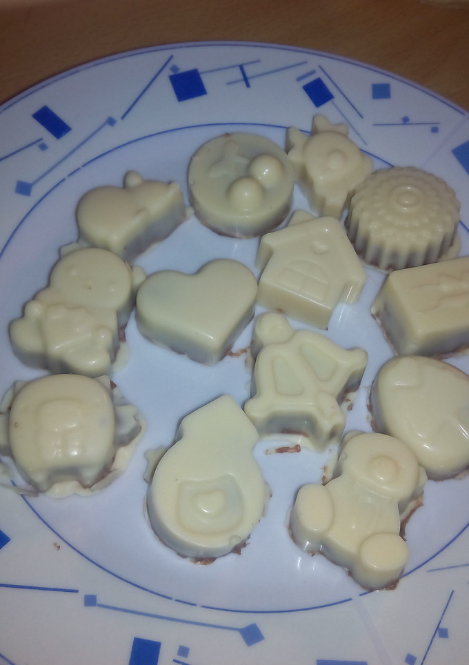 Una foto de Bombones de chocolate blanco con sorpresa