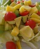 Ensalada tropical de mango y aguacate