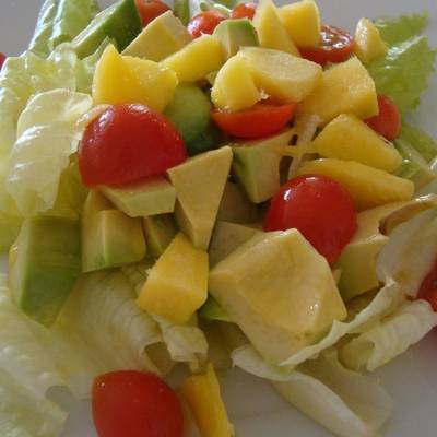 Ensalada tropical de mango y aguacate Receta de Josep- Cookpad