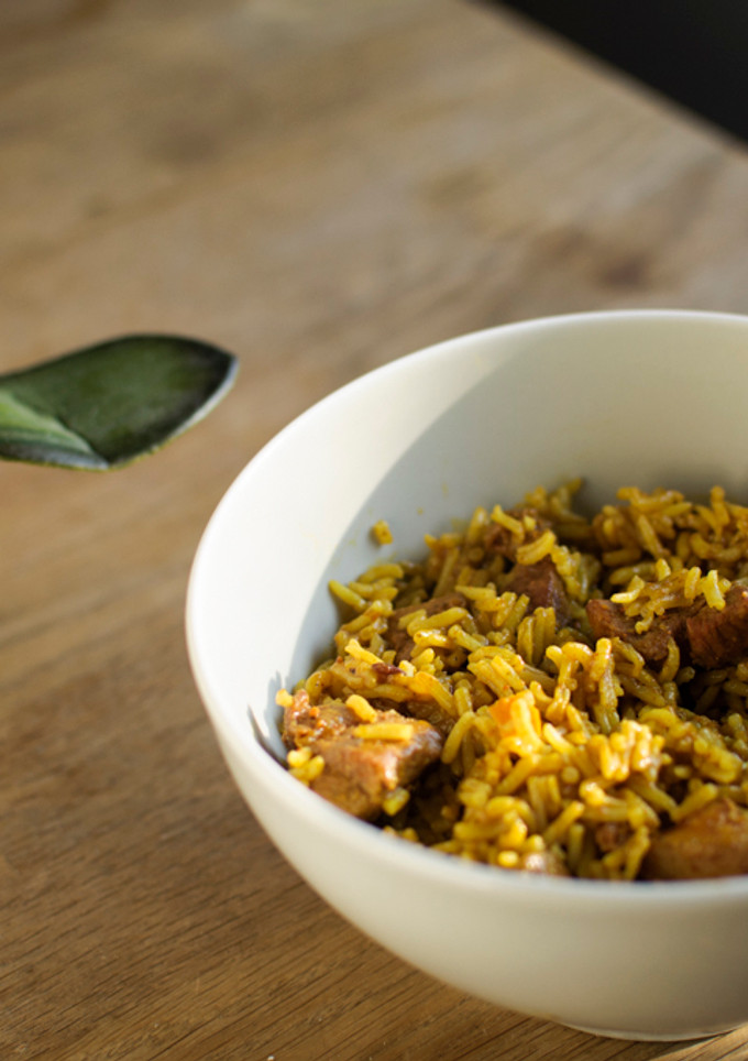 Una foto de Arroz con pollo marinado