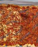 Coca de pimiento y tomate