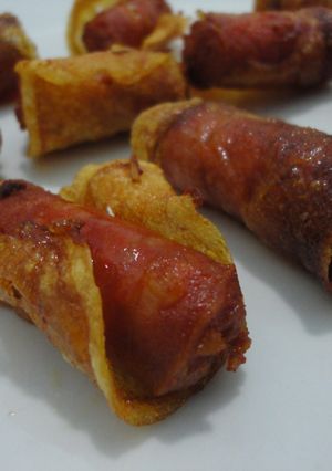 Una foto de Tapita de chips y txistorra
