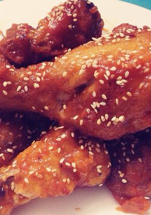 Hình của món Gà chiên giòn phủ sốt cay ngọt Hàn Quốc.