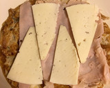 Foto del paso 3 de la receta: Rollitos de tortilla de berenjena con pavo y queso