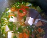 Foto langkah ke 4 dari resep Sayur Sop Kentang Wortel Tahu Putih.