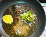 લહસુની દાલ પાલક (Lahsuni Dal Palak Recipe In Gujarati) રેસીપી સ્ટેપ2ફોટો