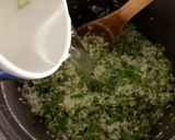 Foto del paso 2 de la receta: Arroz con tallitos de espinaca
