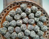Foto del paso 4 de la receta: Bolitas Dulces de Porotos Negros, Cacao & Maní