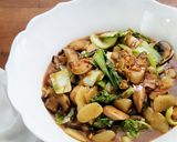 Foto langkah ke 5 dari resep Stir-Fried Rice Cakes (Tumis Rice Cakes/Tteok).