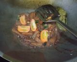 Foto langkah ke 4 dari resep Kulit sapi tumis cabe ijo.