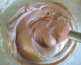 Fehér csokis-nutellás-kekszes kanalas desszert recept fázis 5 fotója