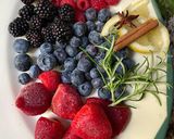 Une image de l'étape 2 de Confiture fruits rouges romarin.